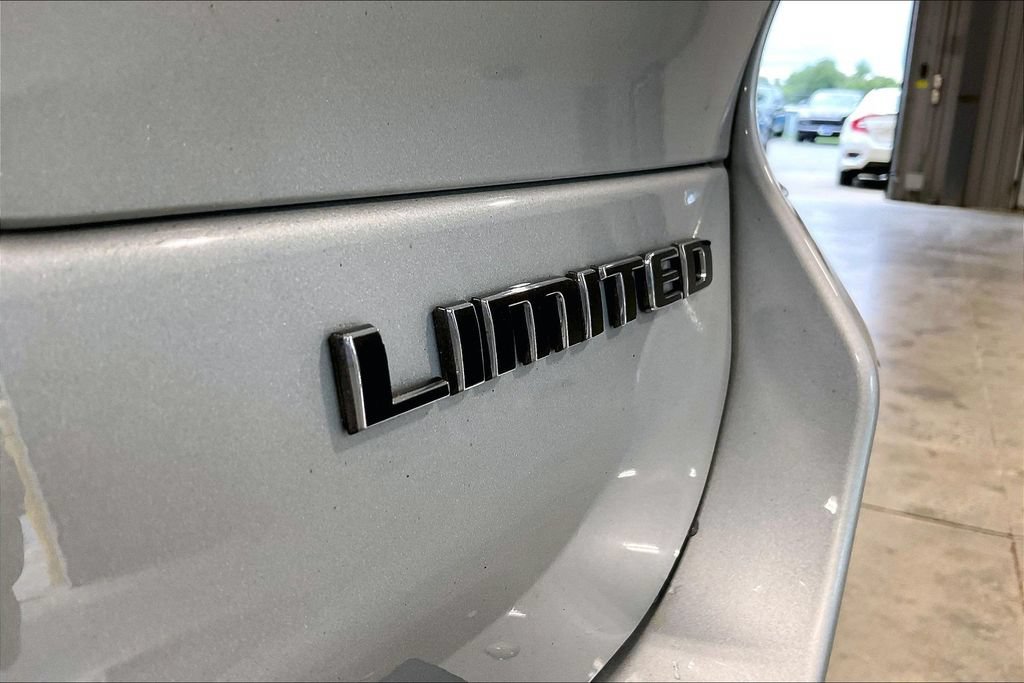 Used 2021 Jeep Grand Cherokee L Limited w/ Luxury Tech Group II AWD/4WD image 25