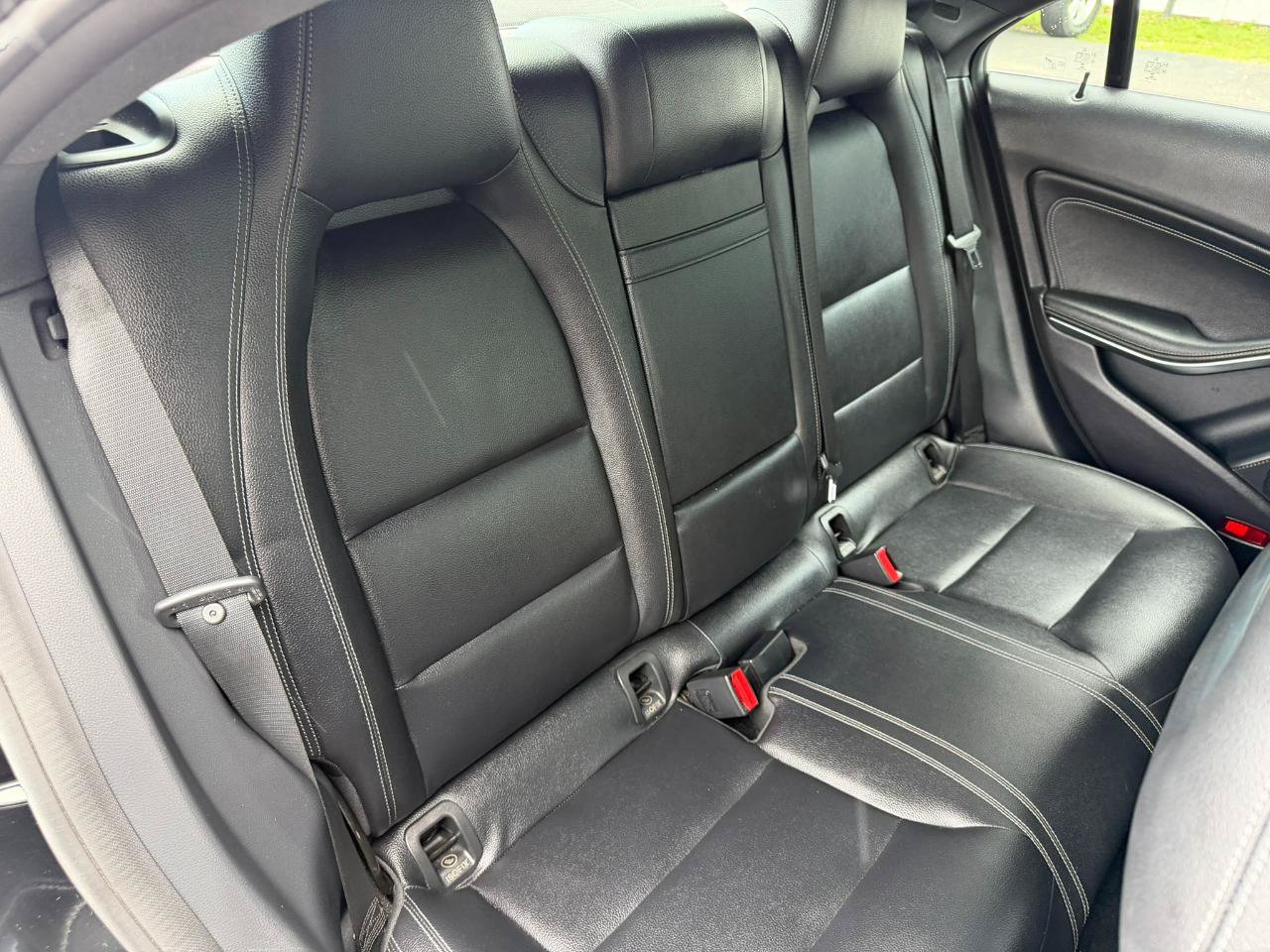Used 2016 Mercedes-Benz CLA 250 image 37