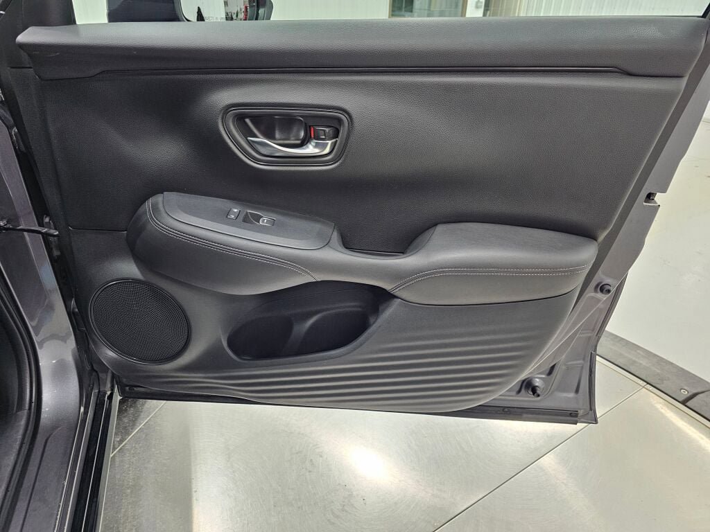 Used 2024 Honda HR-V EX-L image 36