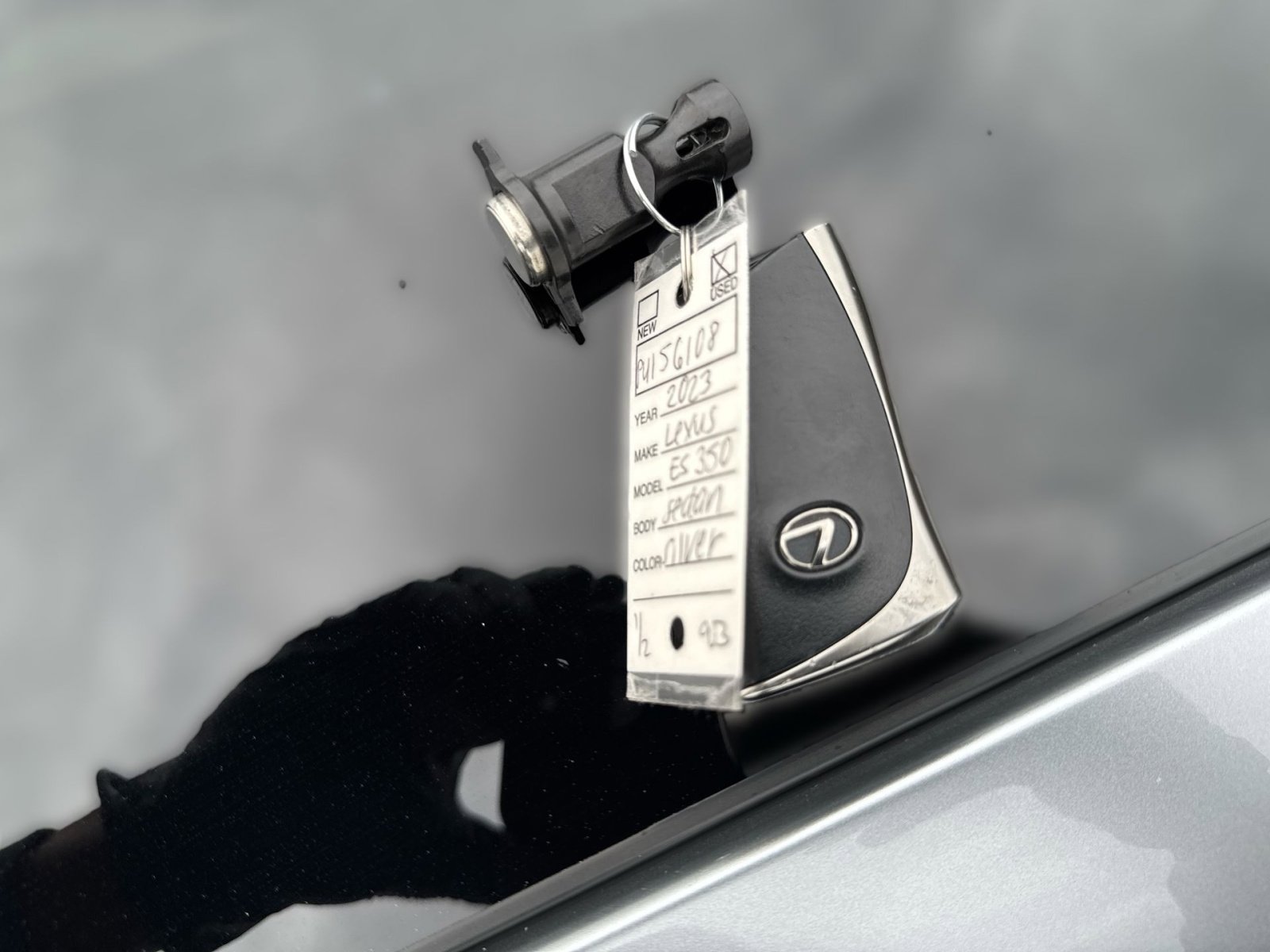 Used 2023 Lexus ES 350 w/ Accessory Package (Z1) image 38