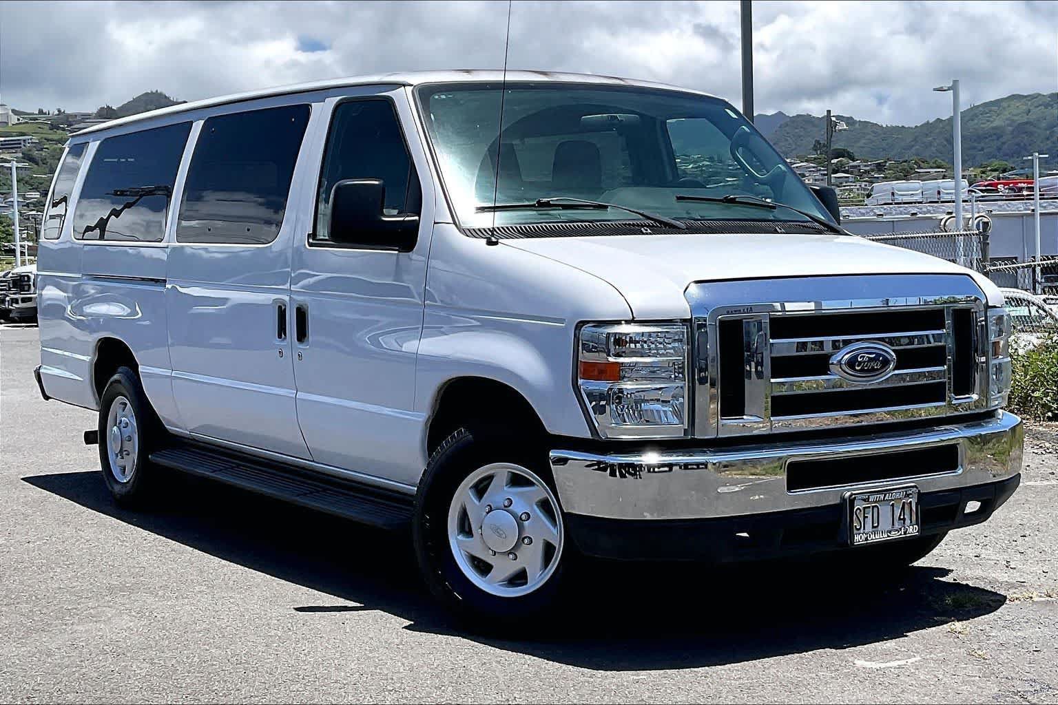 Used 2014 Ford E-350 and Econoline 350 XL w/ Power Windows & Locks Group RWD image 21