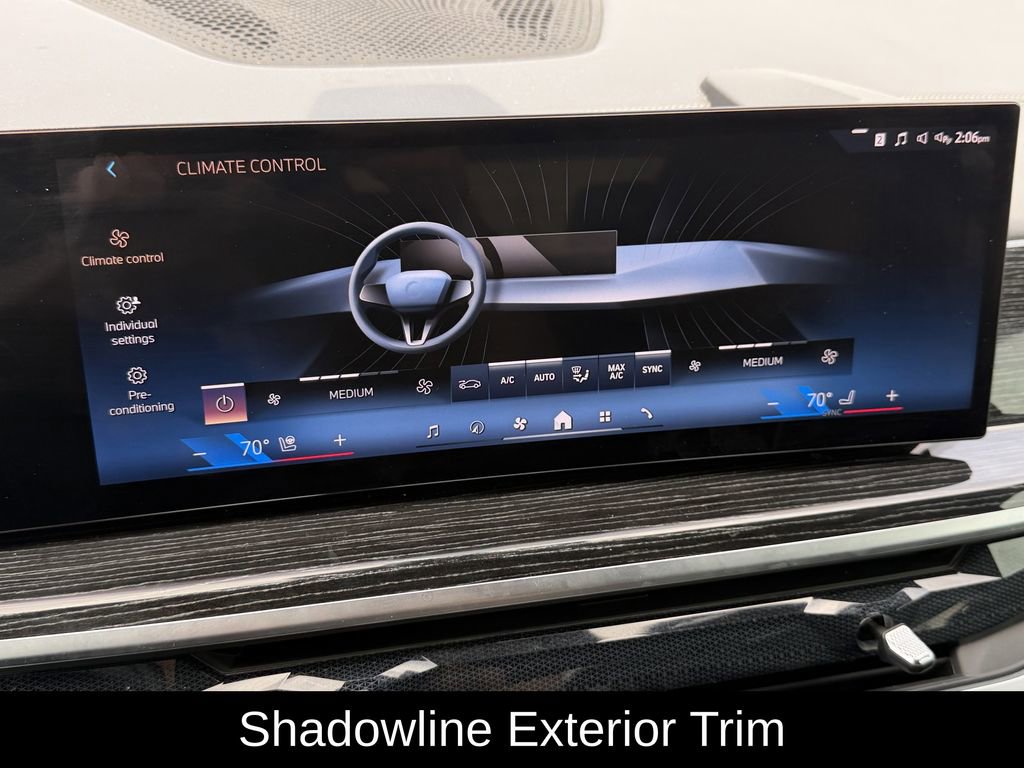 Used 2024 BMW X7 xDrive40i w/ Executive Package image 23