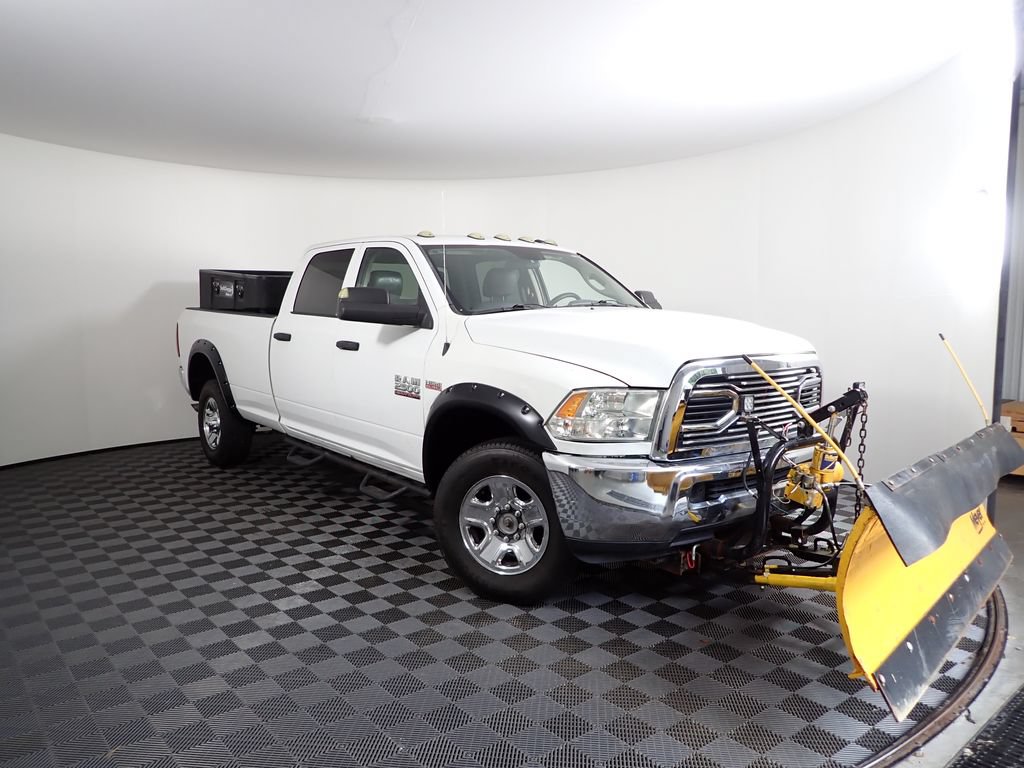 Used 2017 RAM 2500 Tradesman w/ Chrome Appearance Group AWD/4WD image 9