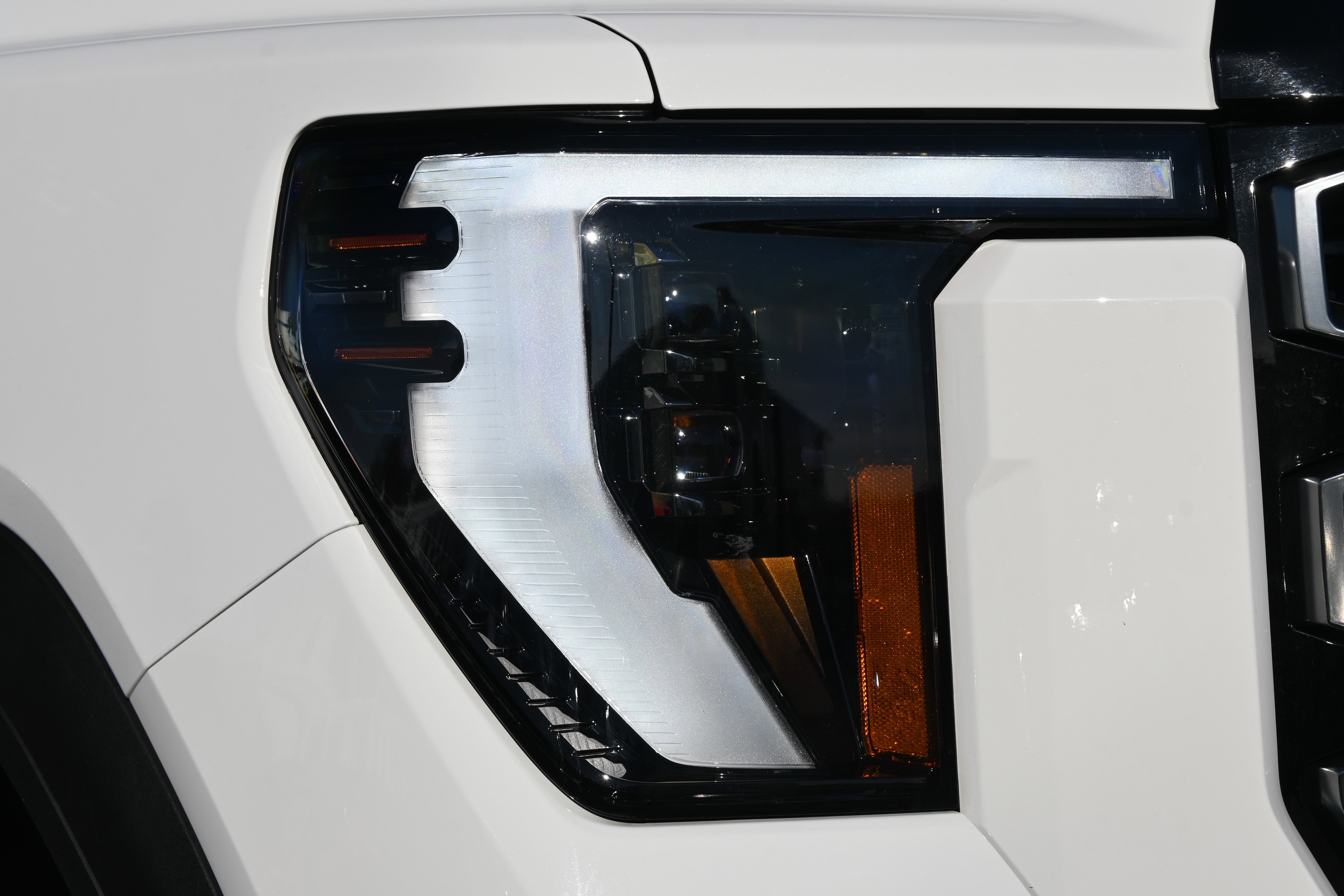 Used 2024 GMC Sierra 2500 AT4 w/ AT4 Premium Plus Package image 14