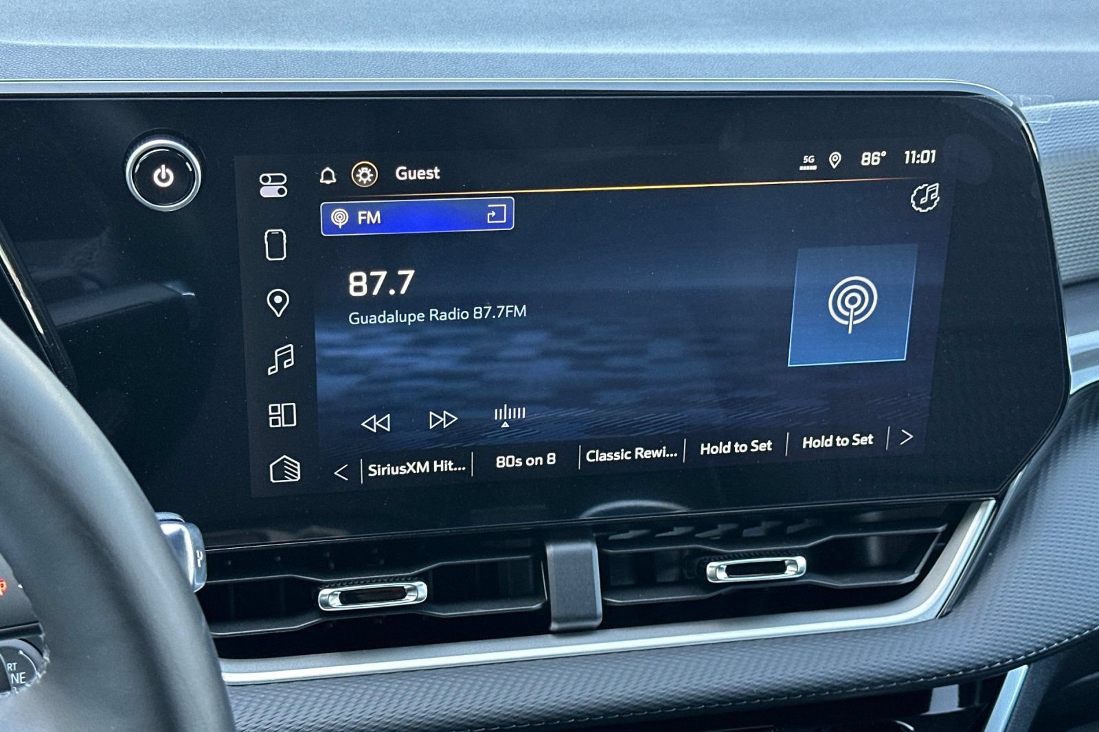 New 2026 Chevrolet Equinox LT w/ Safety and Technology Package FWD image 18