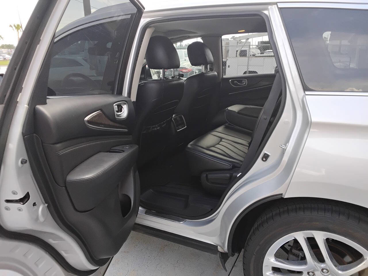 Used 2014 INFINITI QX60 Base AWD 4dr SUV w/ Premium Plus Package image 10