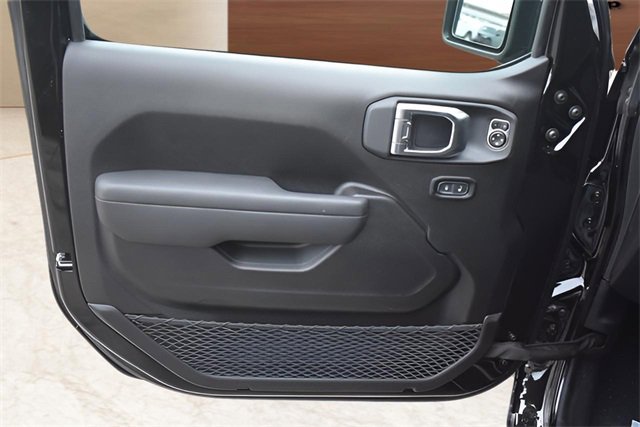 New 2025 Jeep Gladiator Sport image 10