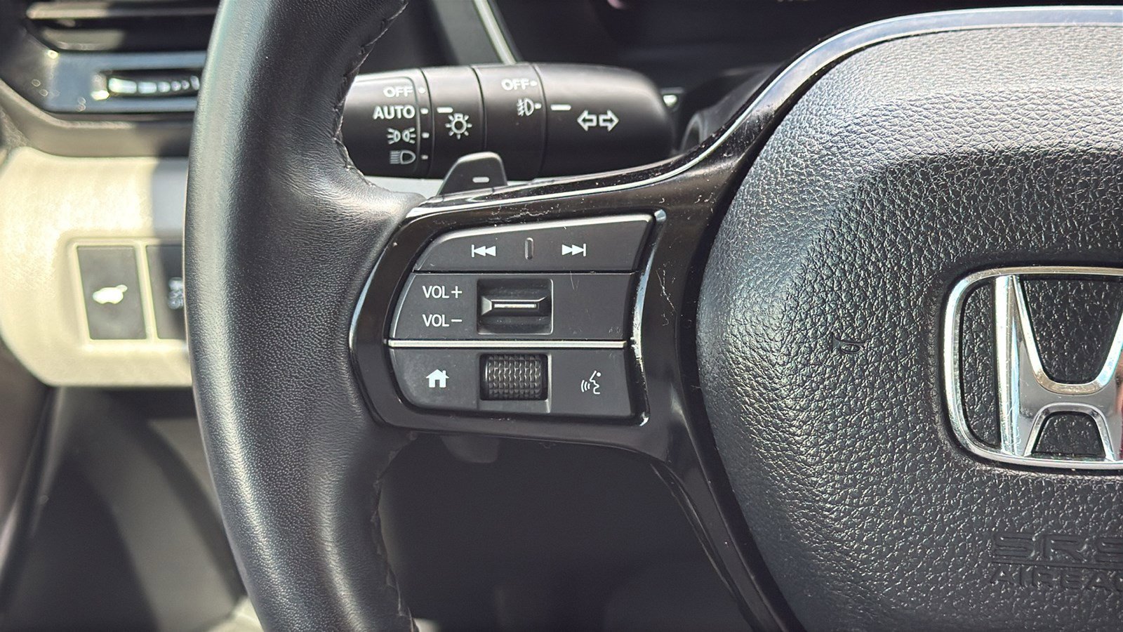 Used 2024 Honda Pilot Touring image 20