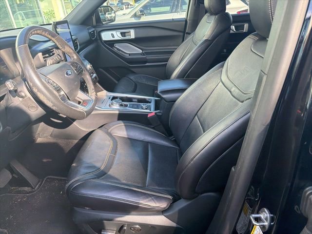 Used 2020 Ford Explorer ST w/ ST Street Pack image 5