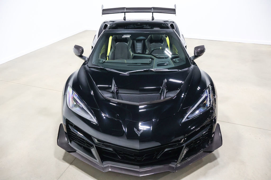 Used 2026 Chevrolet Corvette ZR1 w/ ZR1 Carbon Fiber Aero Package image 18