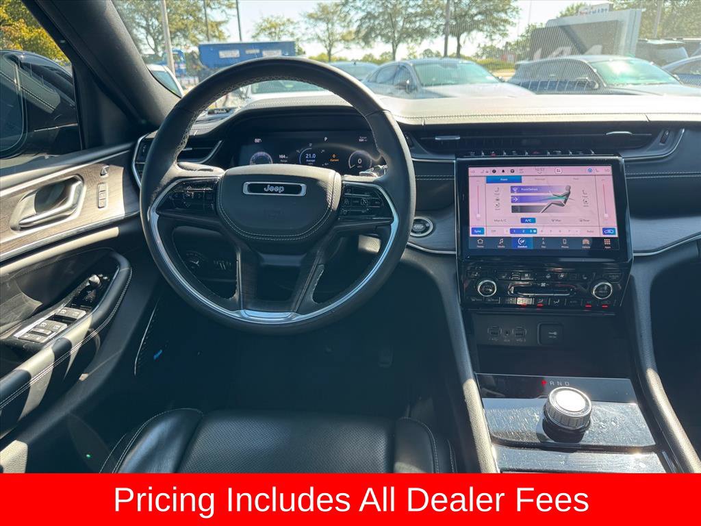 Used 2022 Jeep Grand Cherokee L Overland w/ Luxury Tech Group IV RWD image 16