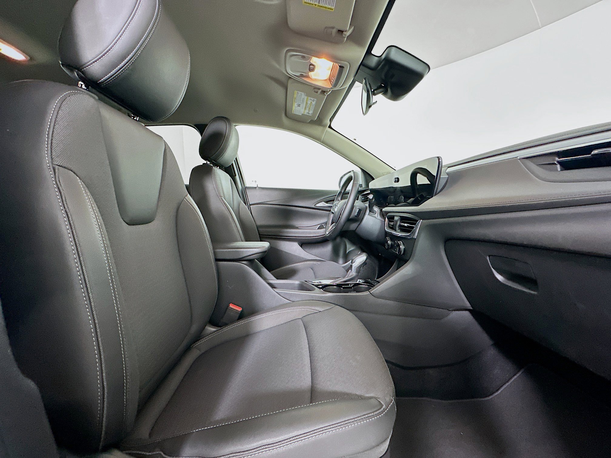 Used 2025 Buick Encore GX Preferred image 29