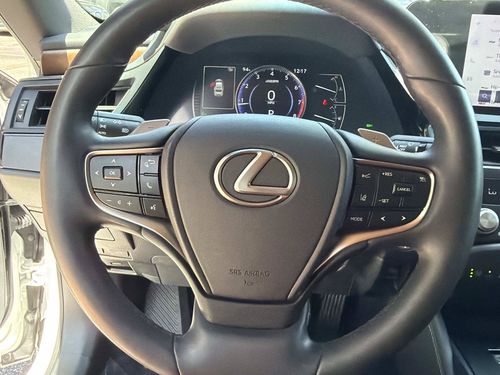 Used 2025 Lexus ES 350 w/ Premium Package FWD image 27
