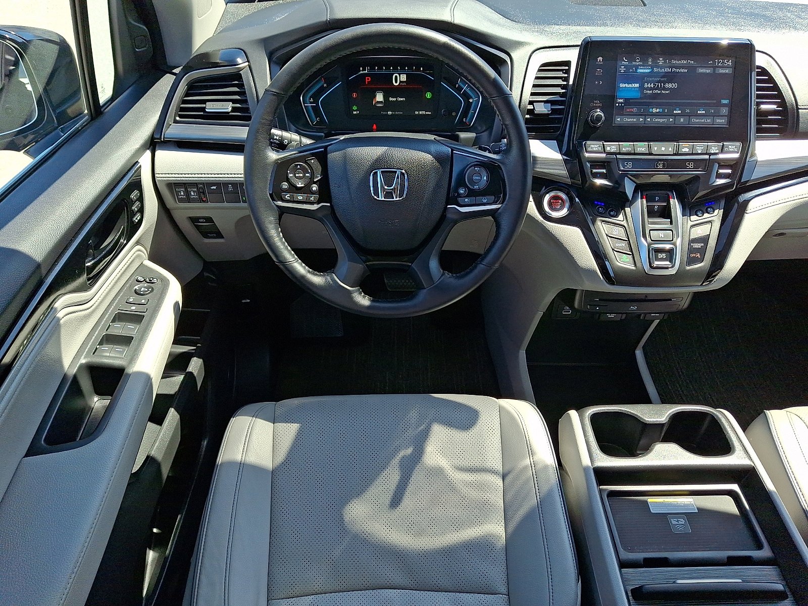 Used 2024 Honda Odyssey Elite image 12