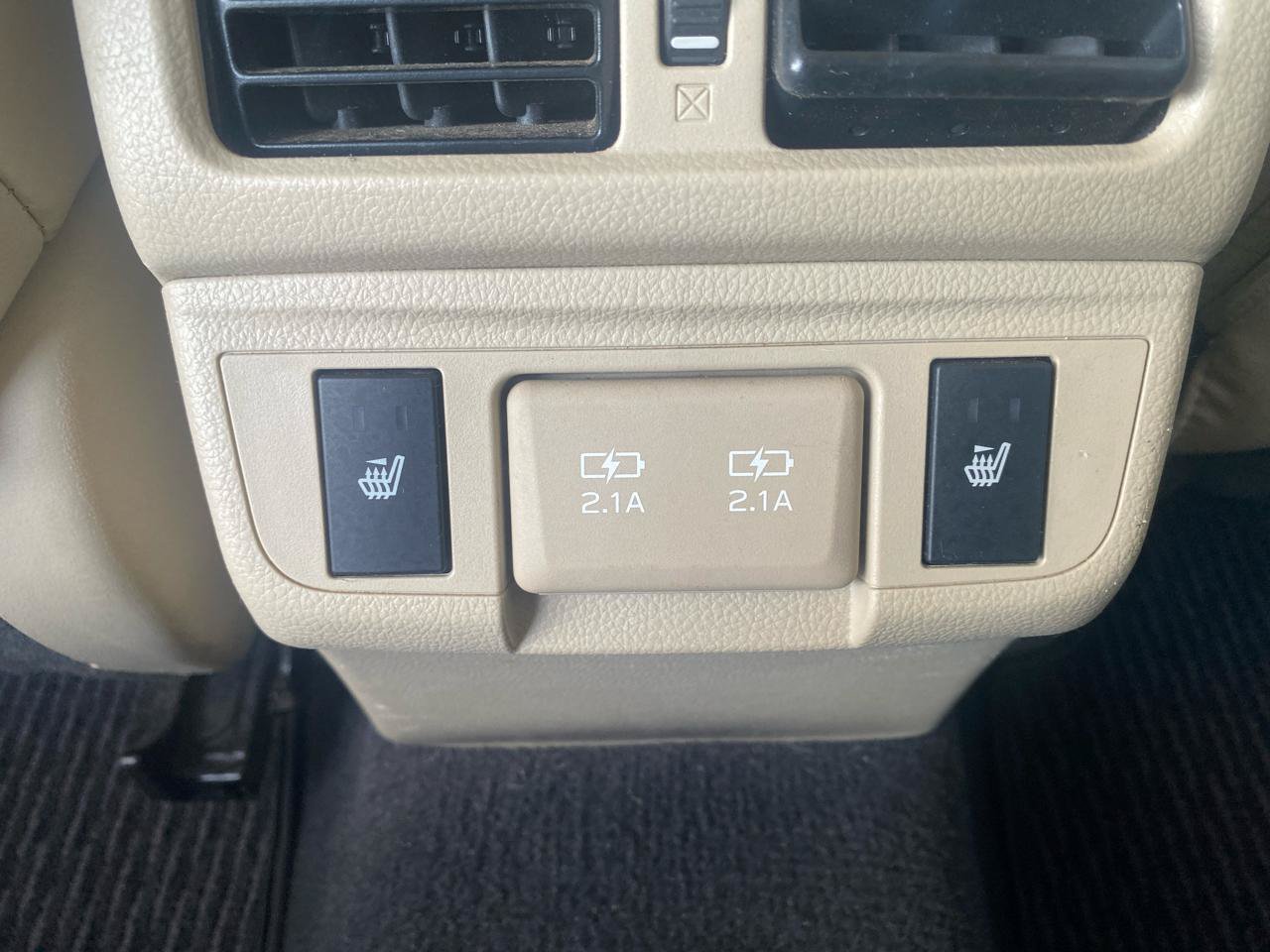 Used 2019 Subaru Outback 3.6R Limited AWD/4WD image 13