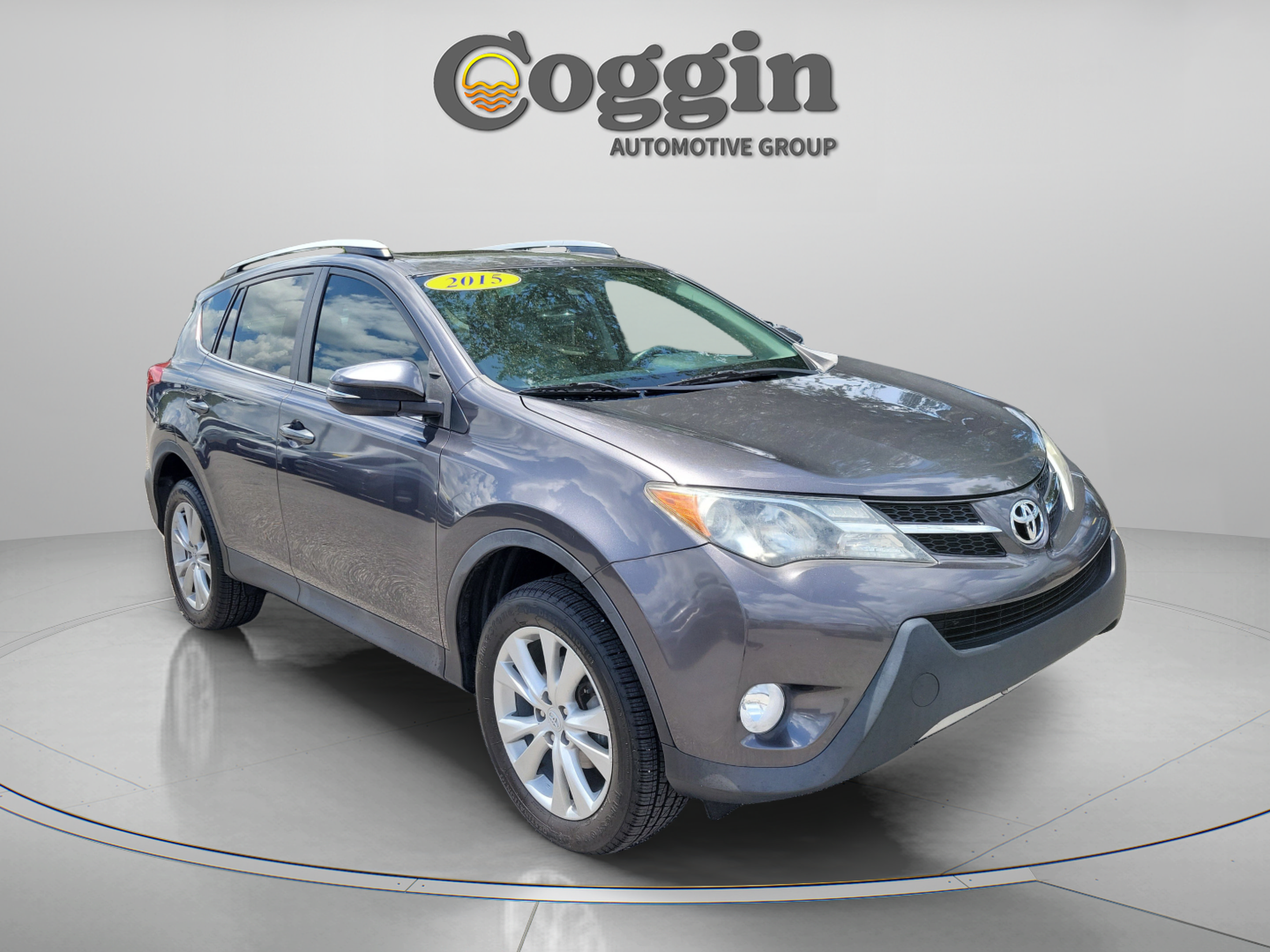 Used 2015 Toyota RAV4 Limited w/ Technology Package FWD image 4