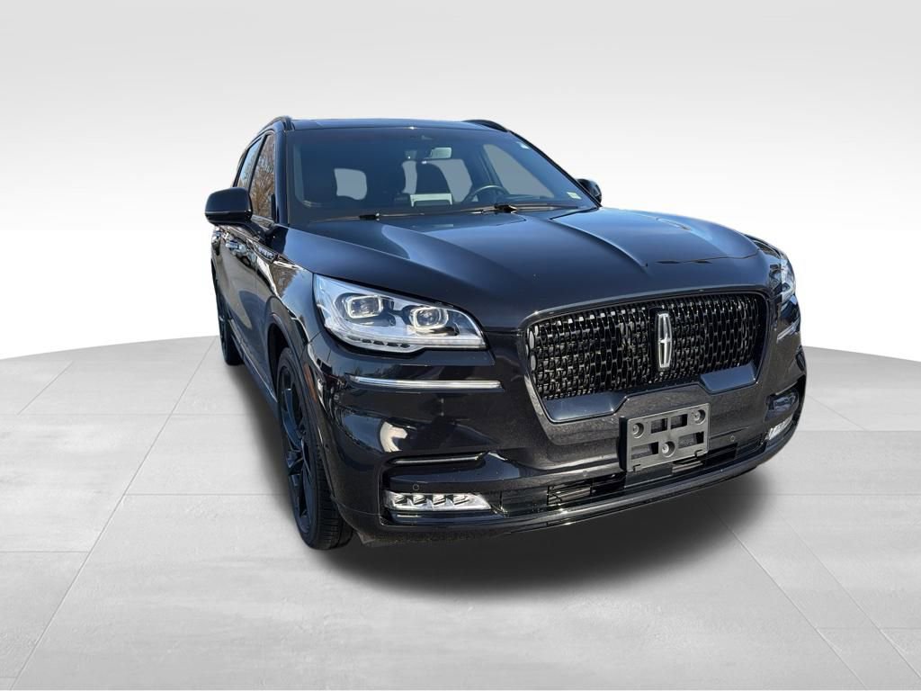 Used 2022 Lincoln Aviator Reserve w/ Equipment Group 201A AWD/4WD image 9