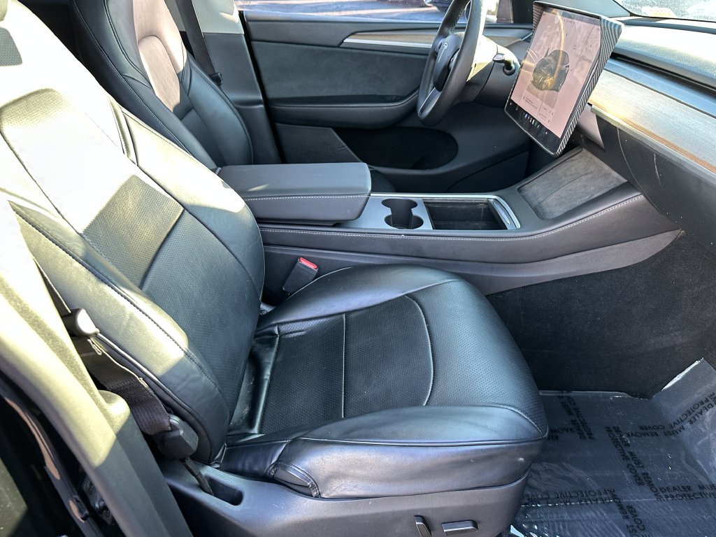 Used 2024 Tesla Model Y Long Range AWD/4WD image 15