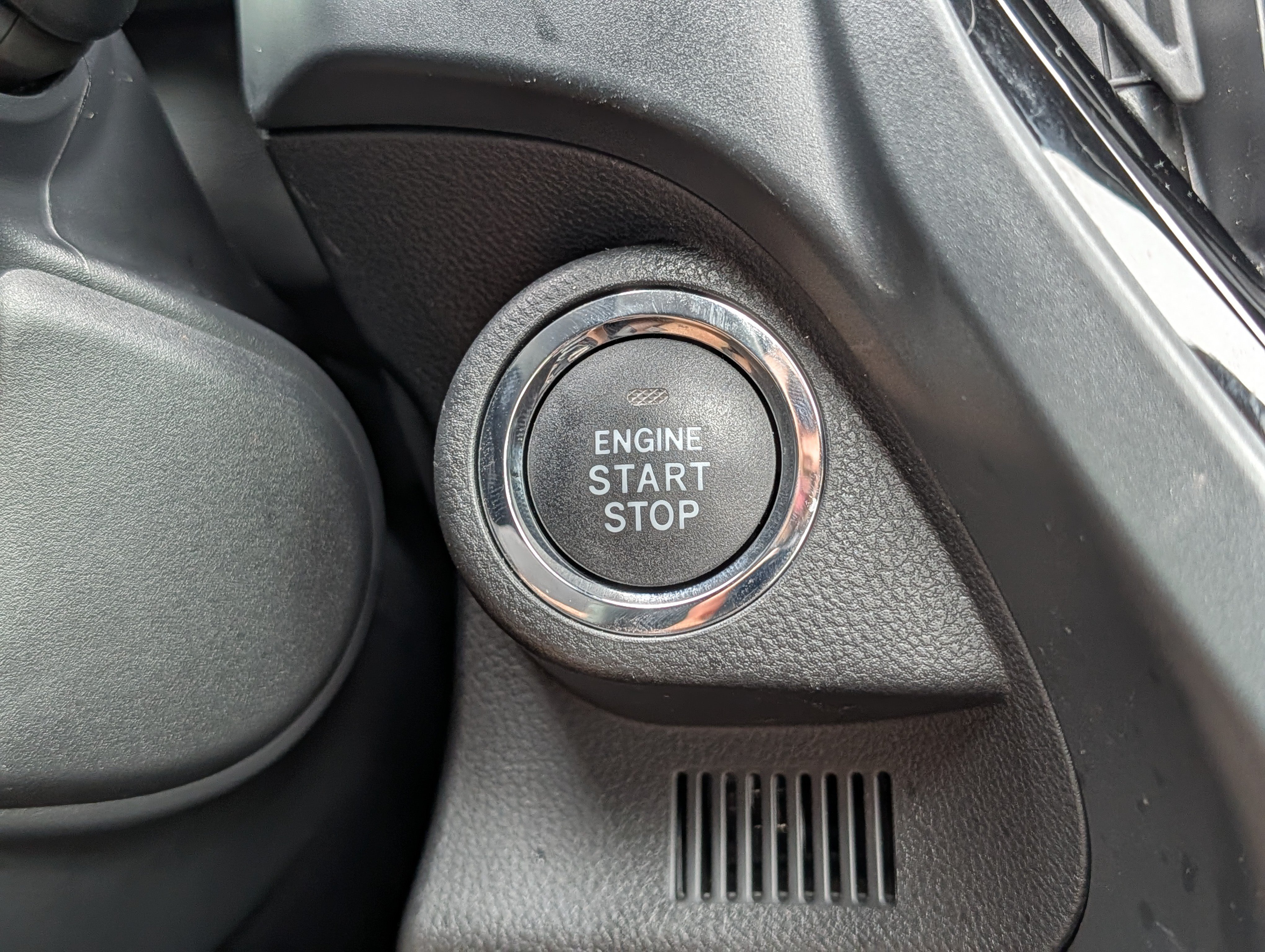 Used 2025 Subaru Forester Touring AWD/4WD image 32