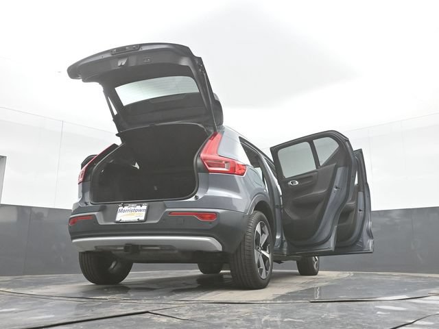 Used 2023 Volvo XC40 B4 Ultimate FWD image 42