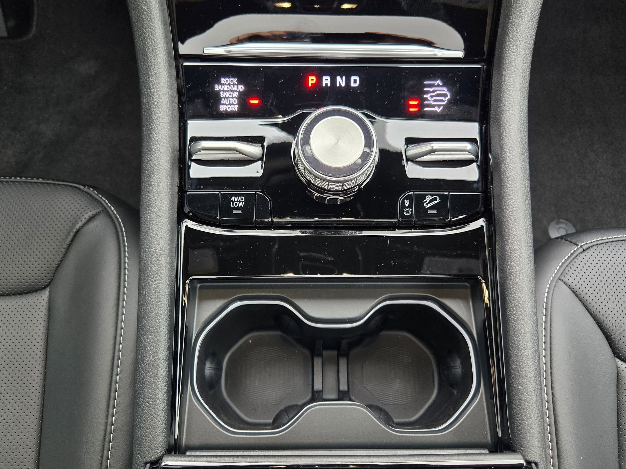 New 2025 Jeep Grand Cherokee L Overland image 10