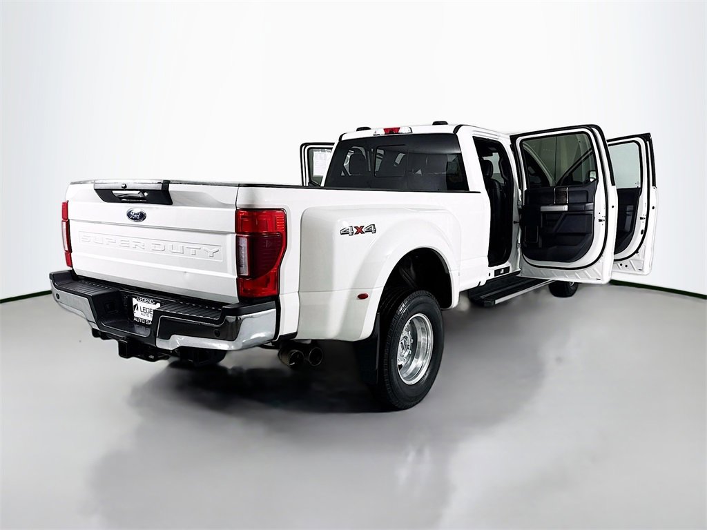 Used 2022 Ford F350 Lariat image 32