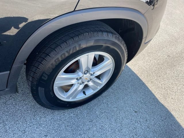 Used 2020 Chevrolet Trax LT w/ Driver Confidence Package FWD image 14