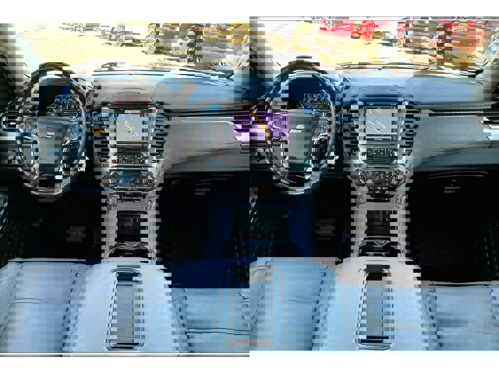 Used 2018 Chevrolet Suburban LT image 17