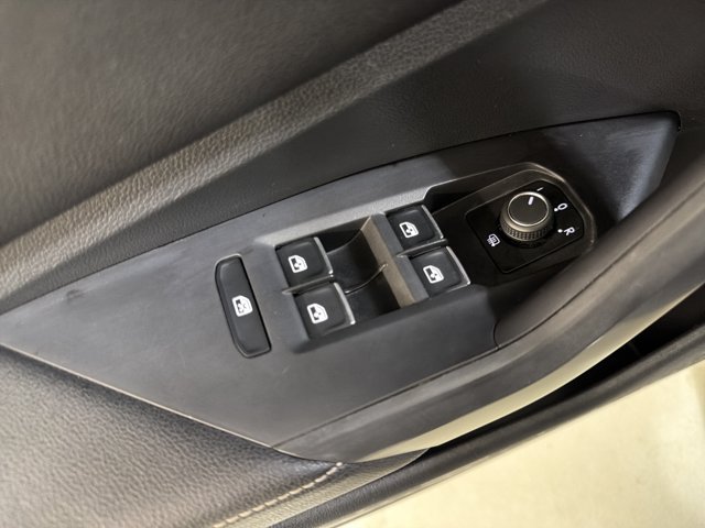 Certified 2024 Volkswagen Jetta SE FWD image 18