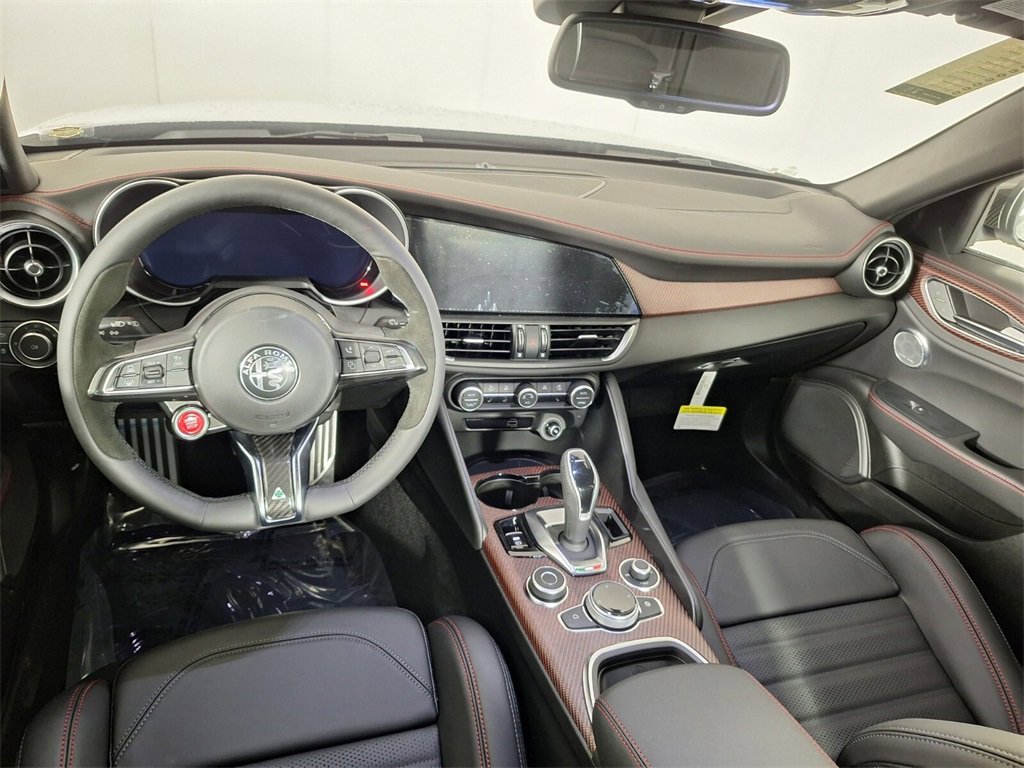 New 2024 Alfa Romeo Giulia Quadrifoglio image 15