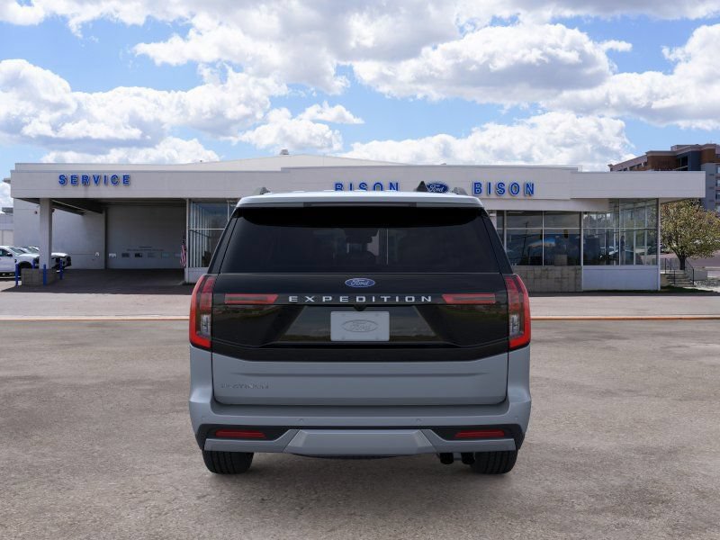New 2026 Ford Expedition Platinum w/ Platinum Ultimate Package AWD/4WD image 5