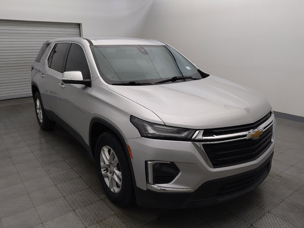 Used 2022 Chevrolet Traverse LS FWD image 13