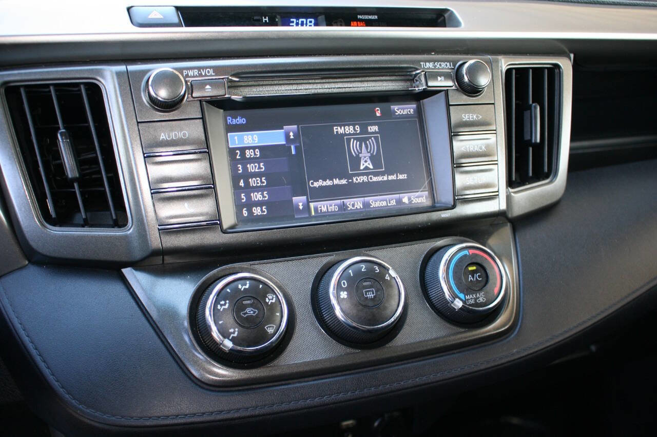 Used 2014 Toyota RAV4 LE AWD/4WD image 21