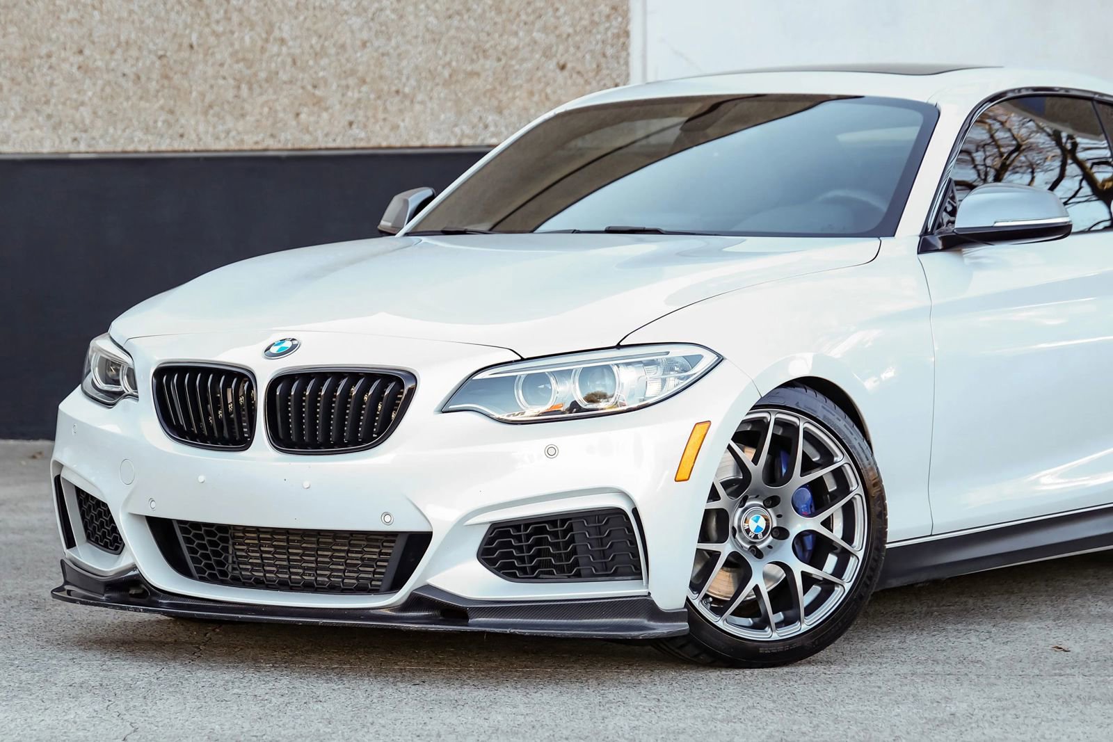Used 2015 BMW M235i Coupe image 3