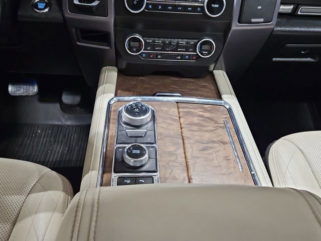 Used 2020 Ford Expedition Max Platinum AWD/4WD image 15