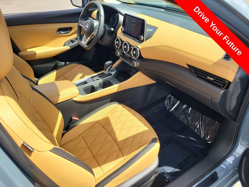 Used 2025 Nissan Sentra SV w/ SV Premium Package FWD image 22