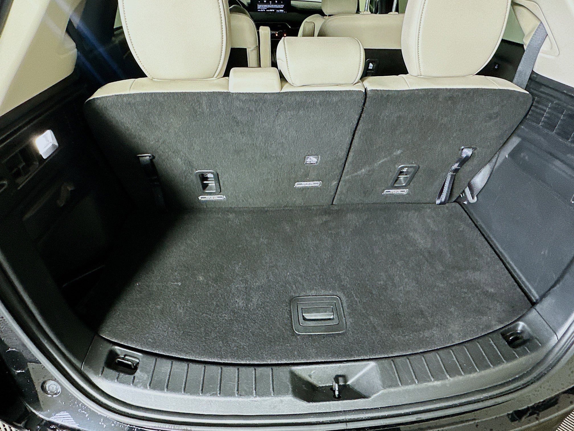 Used 2025 MAZDA CX-90 3.3 Turbo w/ Preferred Package image 29