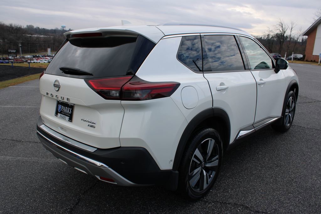 Used 2022 Nissan Rogue Platinum w/ Head-Up Display Package image 9