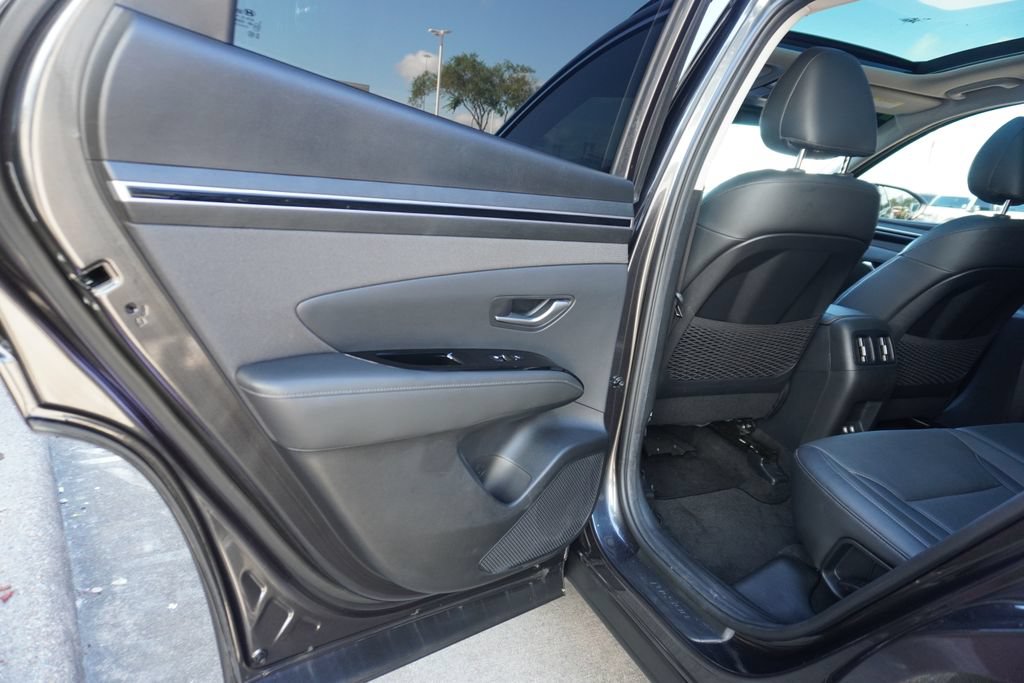 Used 2023 Hyundai Tucson Limited AWD/4WD image 19