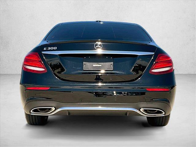 Used 2019 Mercedes-Benz E 300 image 4