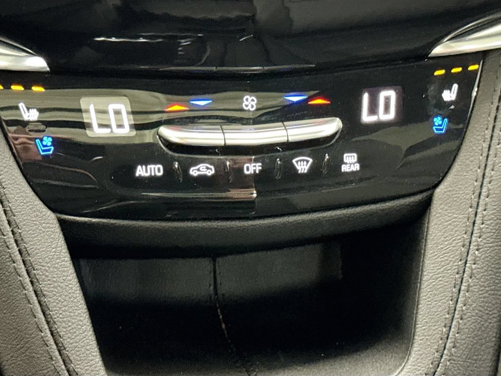 Used 2025 Cadillac XT6 Sport w/ Technology Package AWD/4WD image 23