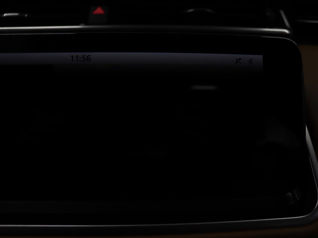 Used 2020 Land Rover Range Rover Velar R-Dynamic HSE image 25