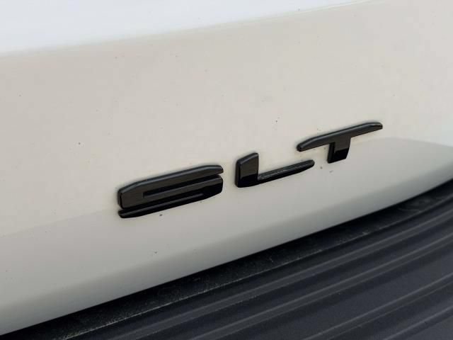 Certified 2024 GMC Yukon SLT w/ Max Trailering Package AWD/4WD image 6