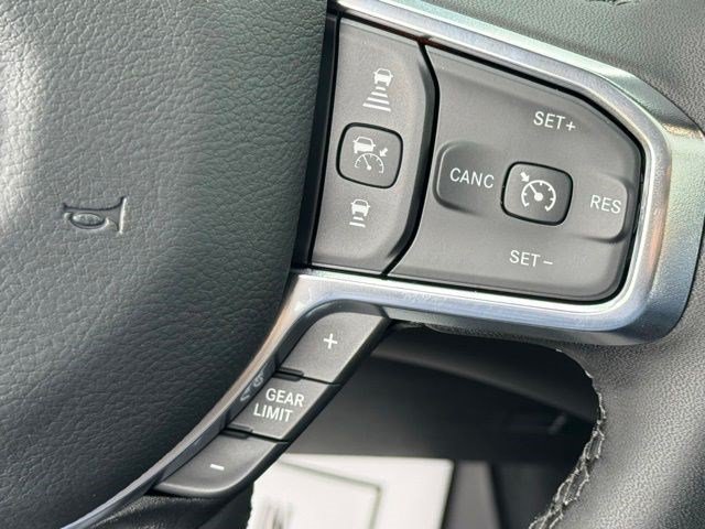 New 2026 RAM 1500 Laramie w/ Sport Appearance Package AWD/4WD image 18