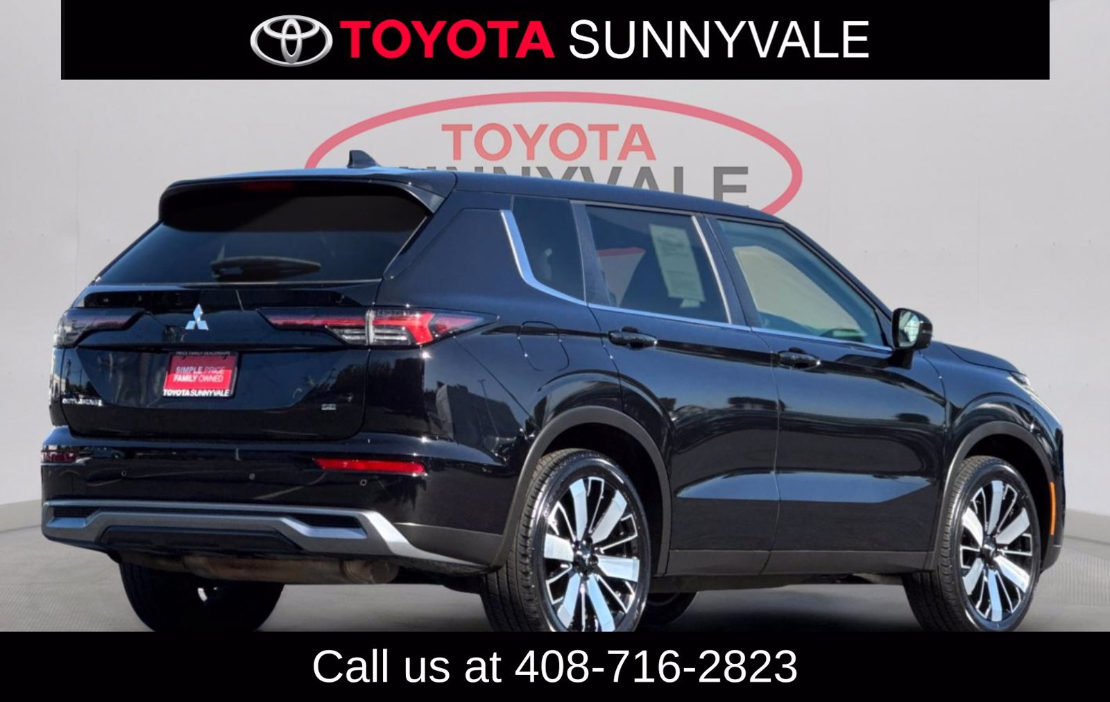 Used 2025 Mitsubishi Outlander SE
