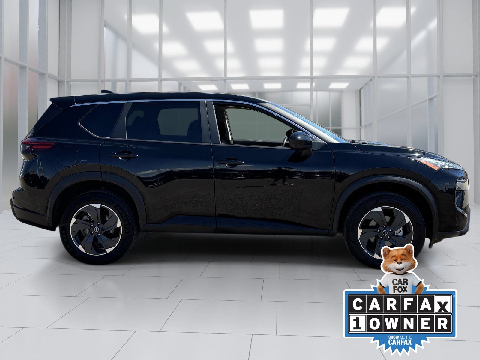 Used 2025 Nissan Rogue SV FWD image 7