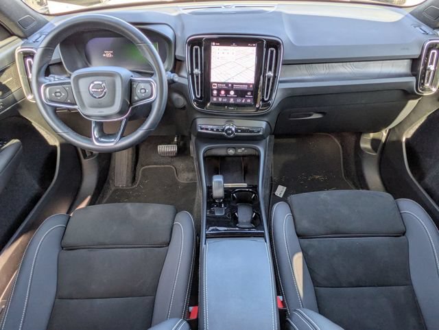Certified 2023 Volvo XC40 Recharge Ultimate w/ Protection Package Premier AWD/4WD image 27