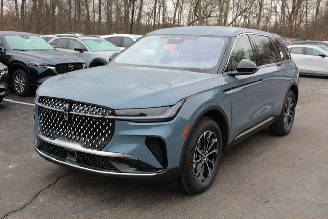 New 2026 Lincoln Nautilus Premier image 7