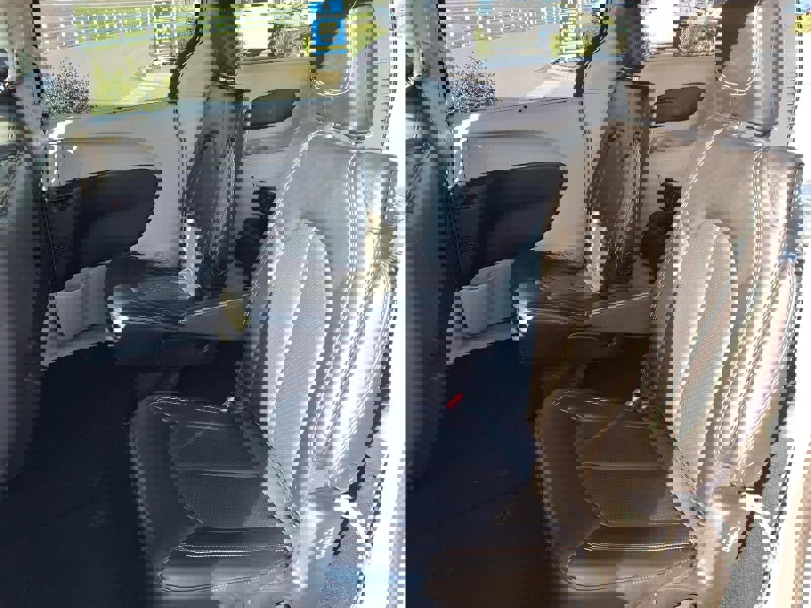 Used 2023 Chrysler Pacifica Touring-L image 13