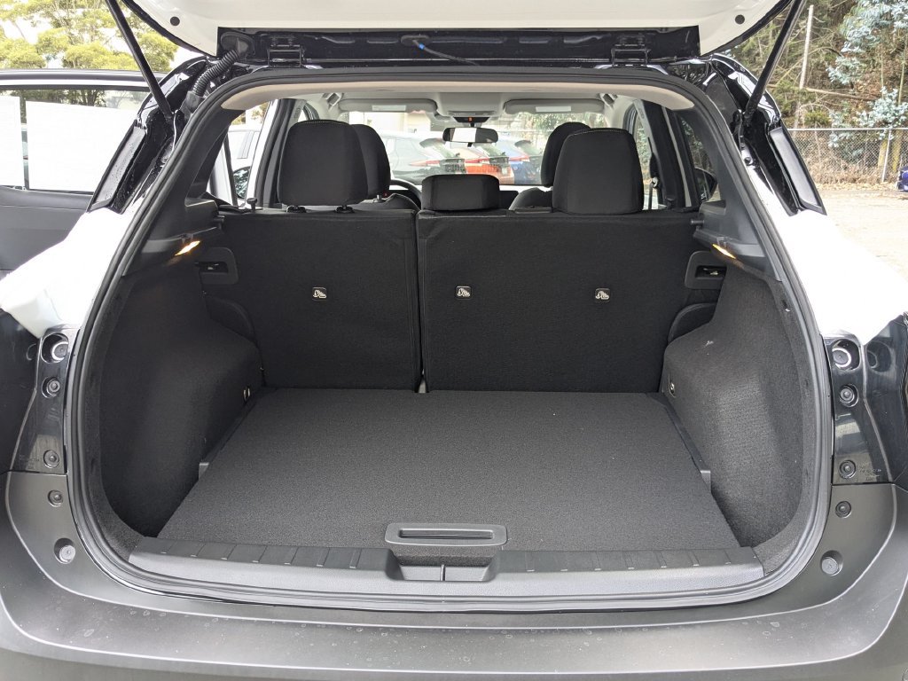 New 2026 Nissan Kicks SV w/ Cold Weather Package FWD image 25
